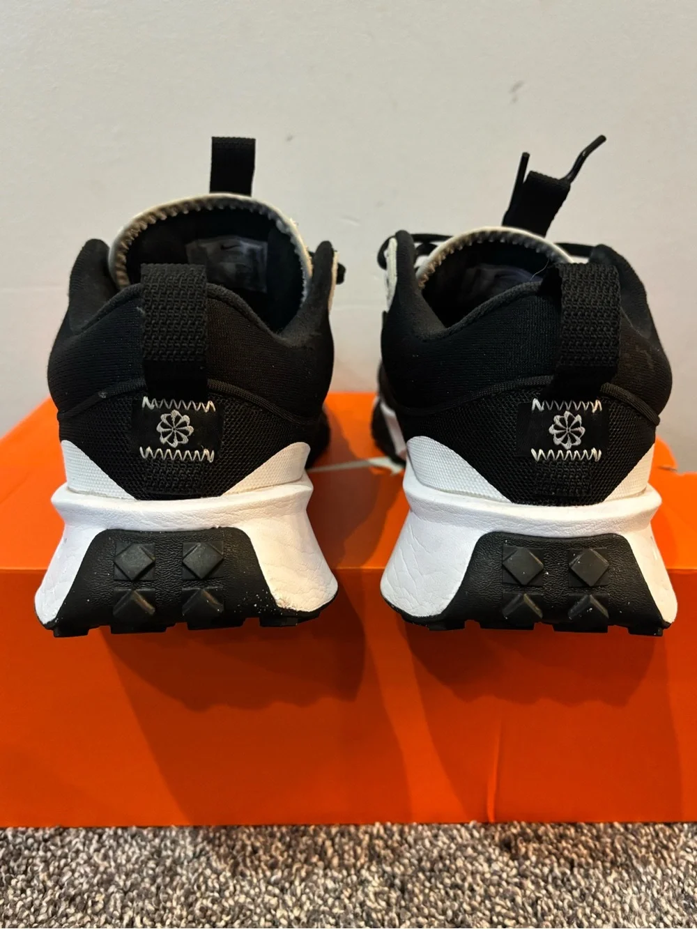 Nike Air Diamond Varsity Turf Black and White Mens Baseball Turf Shoe